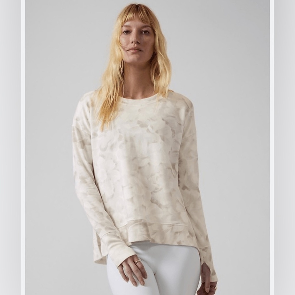 Athleta Boaster Luxe Printed Sweatshirt in Chakra Floral Bluff Grey